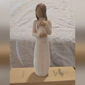 Demdaco - Willowtree Angel Of Mine Figurine #26124 Circa 2003 - By Susan Lorde